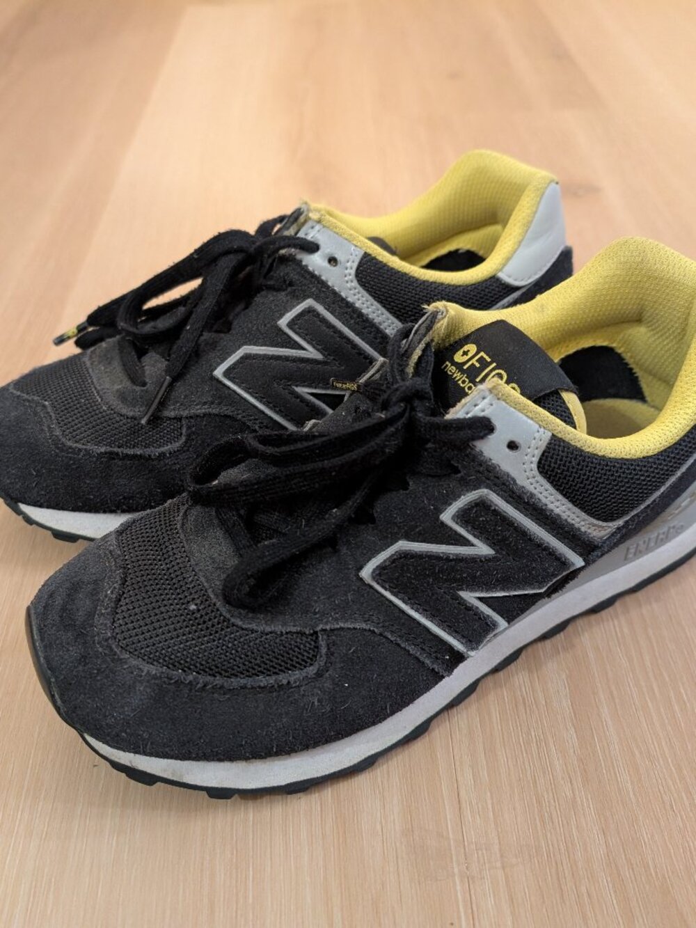 New Balance + FIGS 574 Black Yellow Classic Sneaker Shoes Sz 8